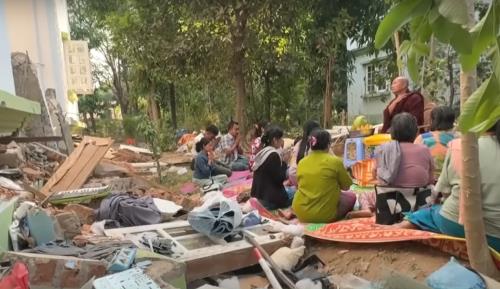 QUAKE 1 MYANMAR cau nguyen ben gach vun.jpg